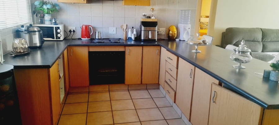 2 Bedroom Property for Sale in Wilkoppies North West